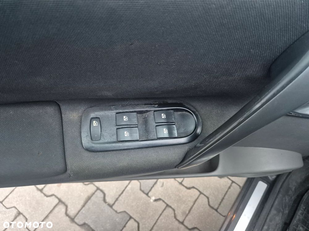 Renault Scenic 1.9 dCi FAP Privilege - 7