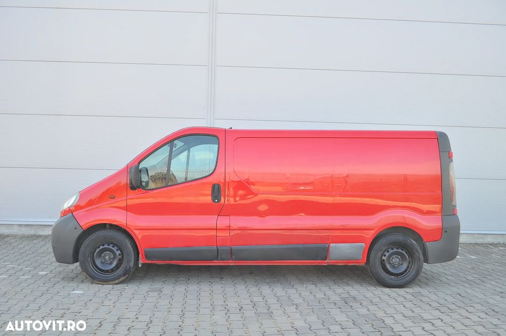Opel Vivaro 2.5 CDTI L2H1 - 2
