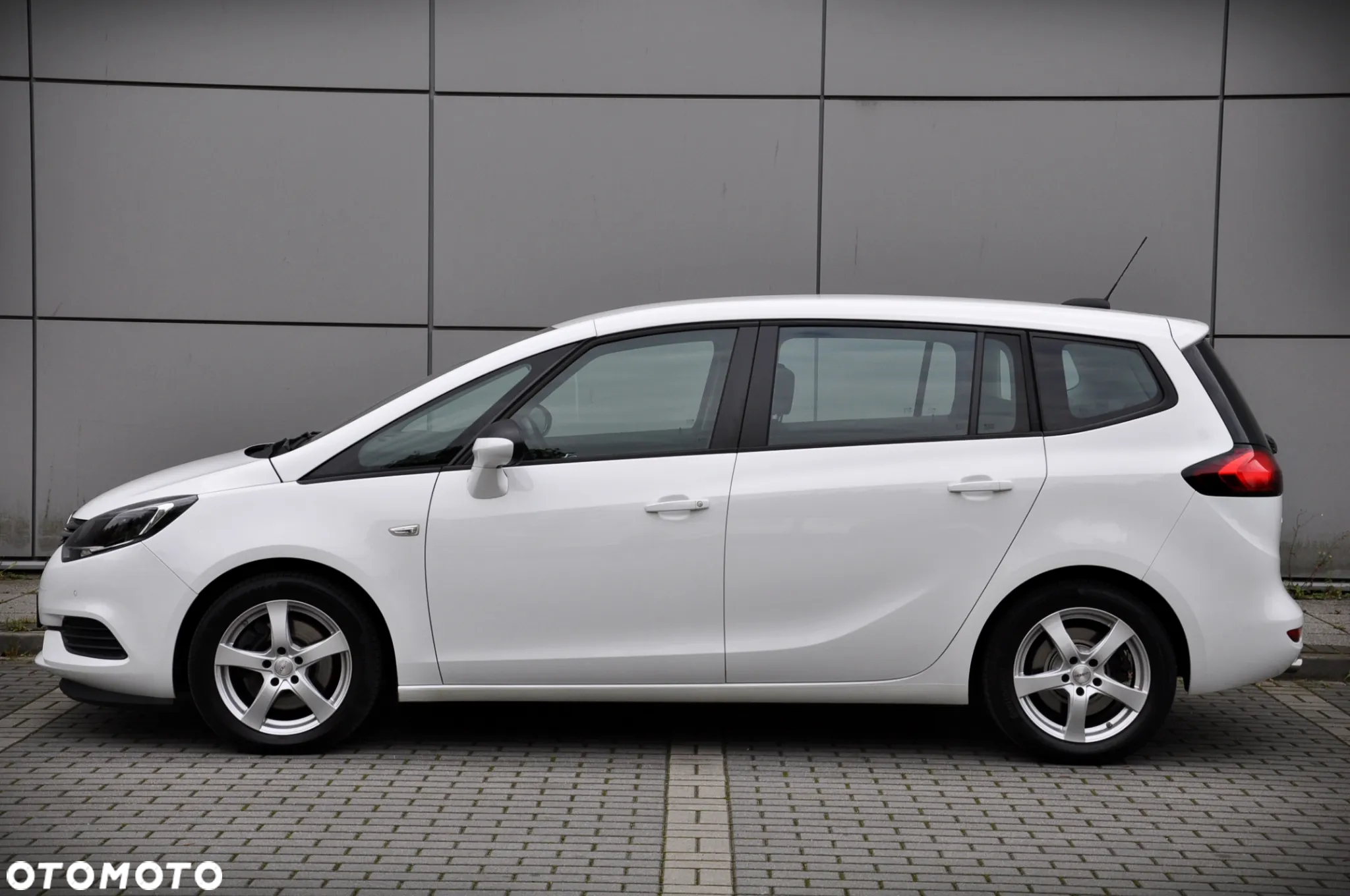 Opel Zafira 2.0 D (CDTI ecoFLEX) Start/Stop Edition - 4
