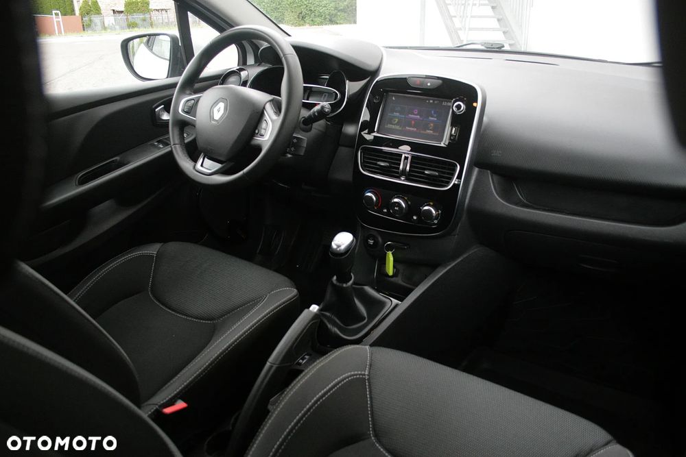 Renault Clio - 16