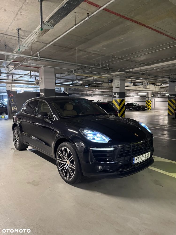 Porsche Macan - 1