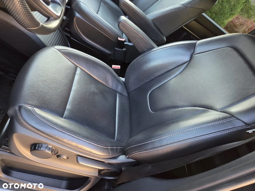 Mercedes-Benz Klasa V 300 d 4-Matic Avantgarde 9G-Tronic (d³ugi) - 19