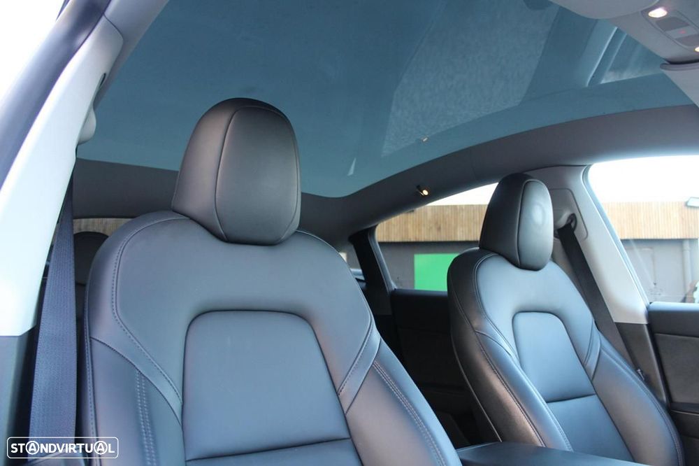 Tesla Model Y Long Range Tração Integral - 21