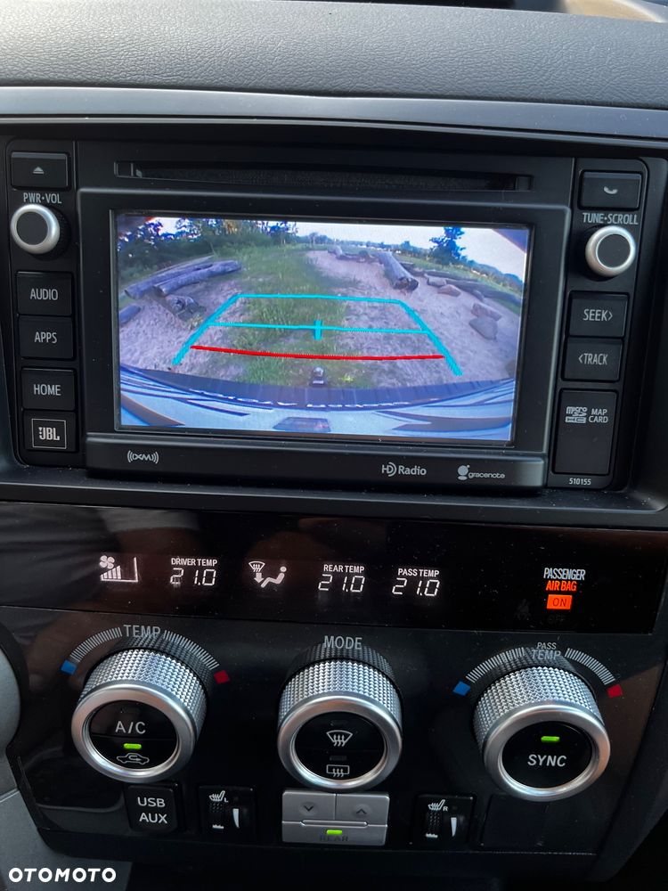 Toyota Sequoia - 15
