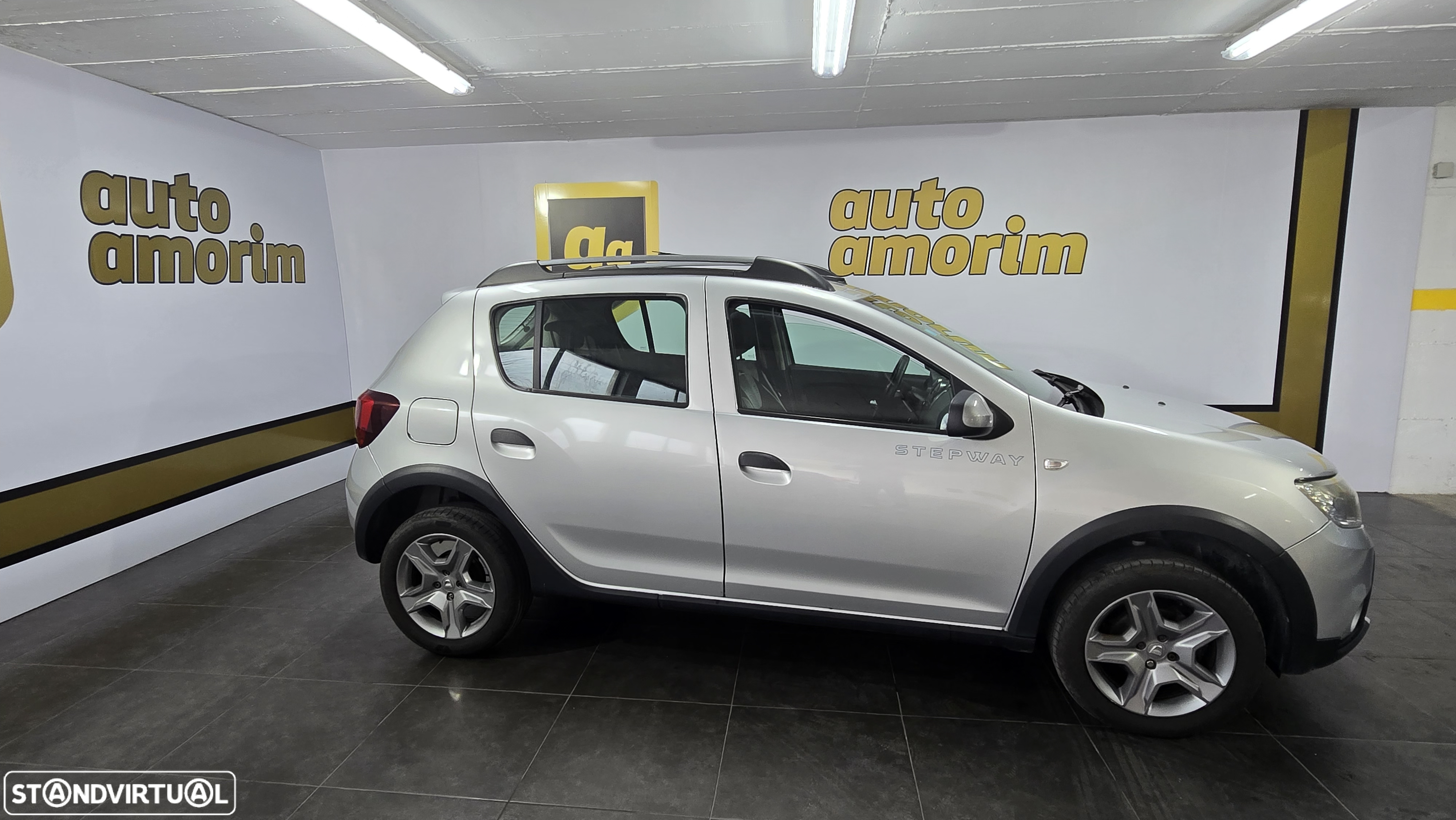 Dacia Sandero - 5