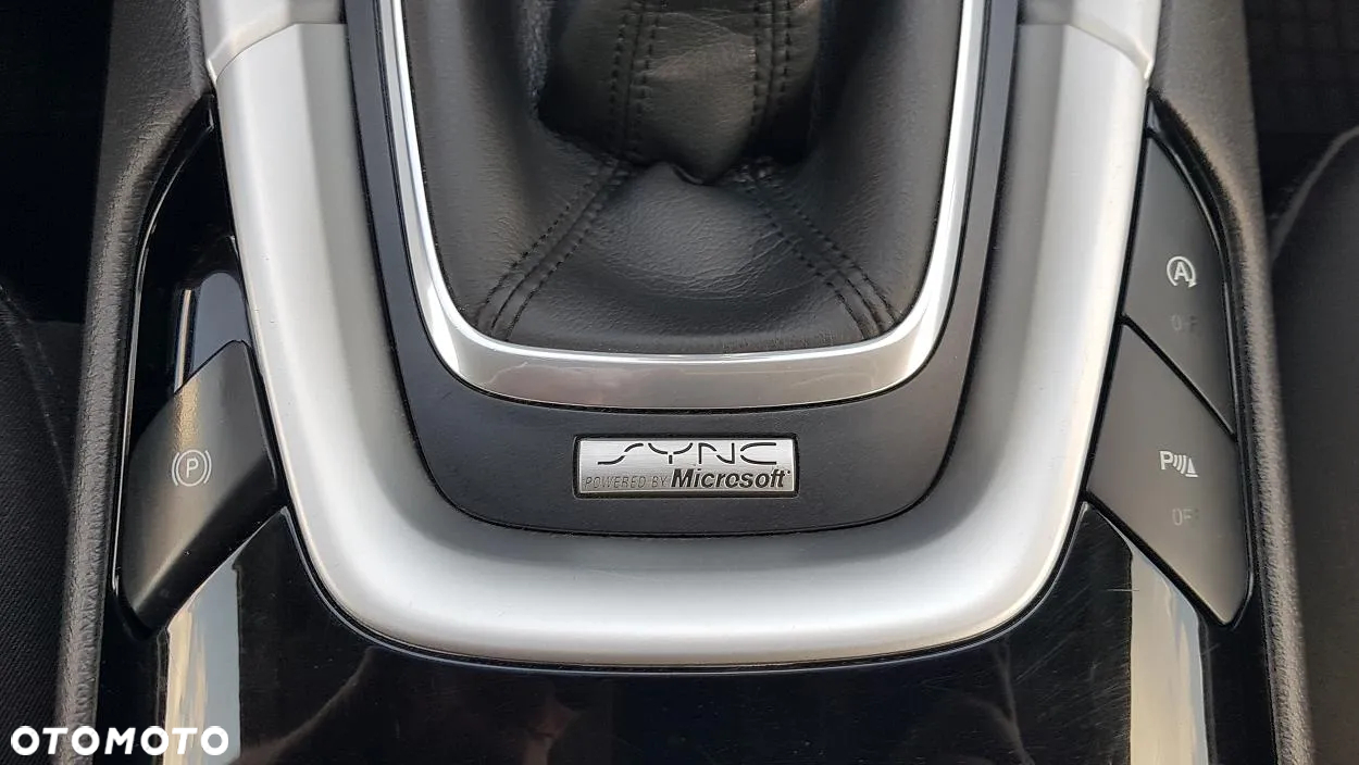 Ford Mondeo 2.0 TDCi Ambiente - 38