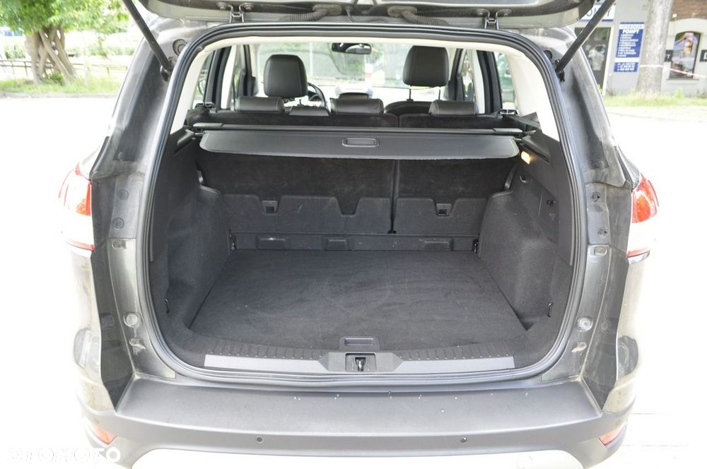 Ford Kuga - 8