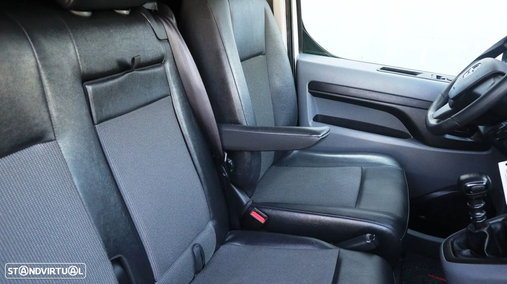 Opel Vivaro 2.0 Longa L3 120 - 13