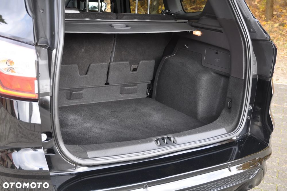 Ford Kuga 1.5 EcoBoost 2x4 Cool & Connect - 27