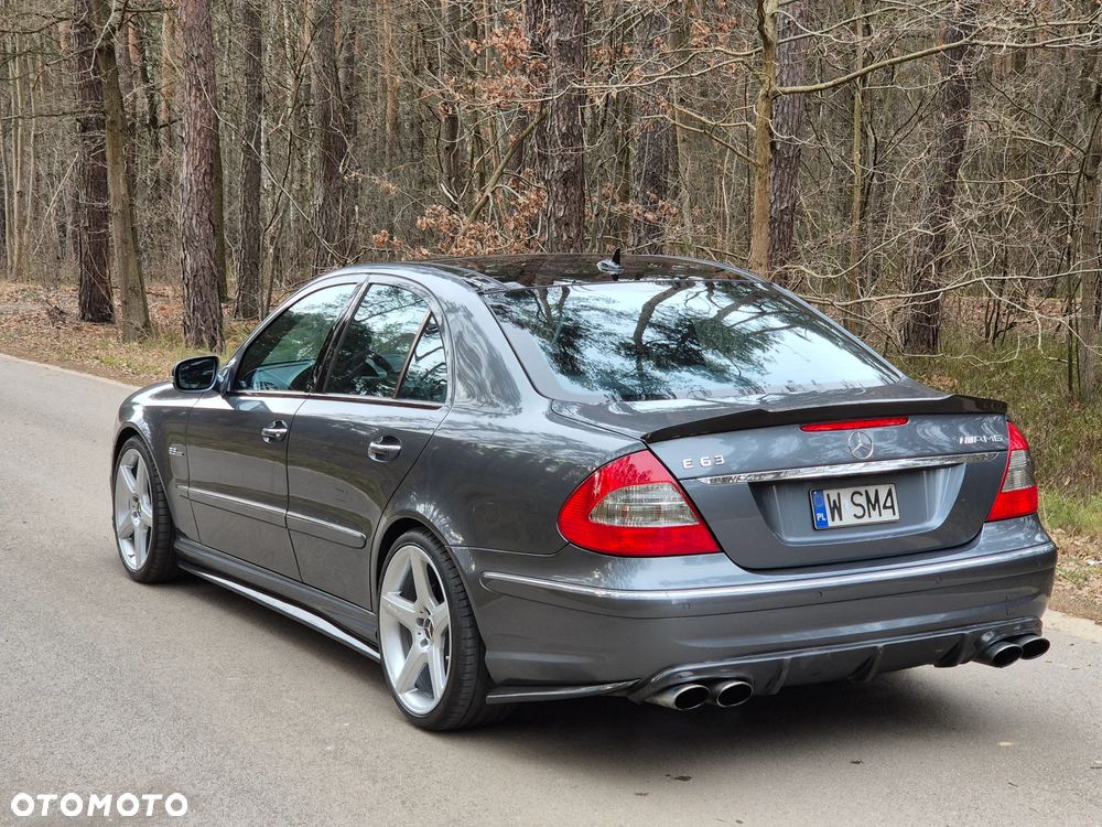 Mercedes-Benz Klasa E 63 AMG - 5