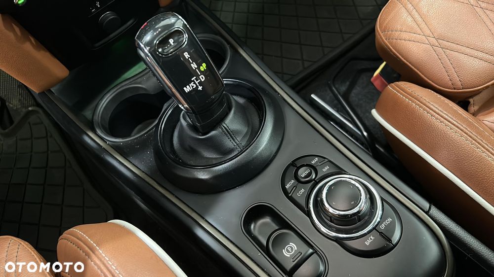 MINI Countryman Cooper Classic Trim - 19