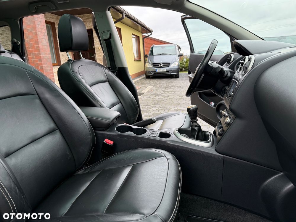 Nissan Qashqai+2 2.0 Tekna - 35