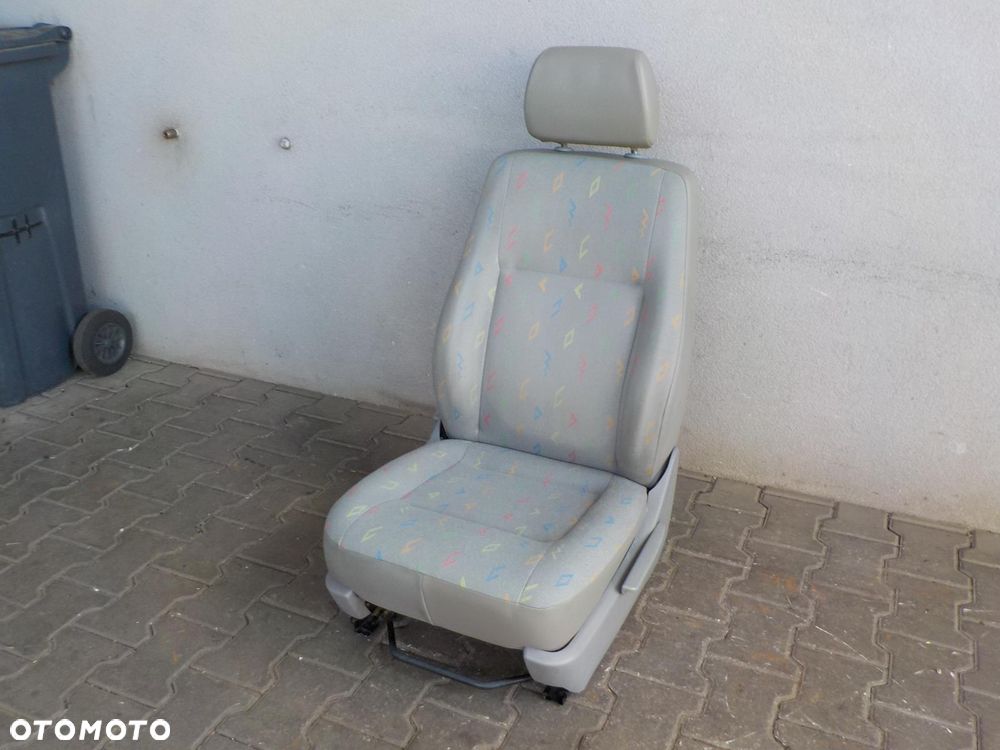 VW T5 FOTEL SIEDZENIE KIEROWCY INKA REGULACJA - 2