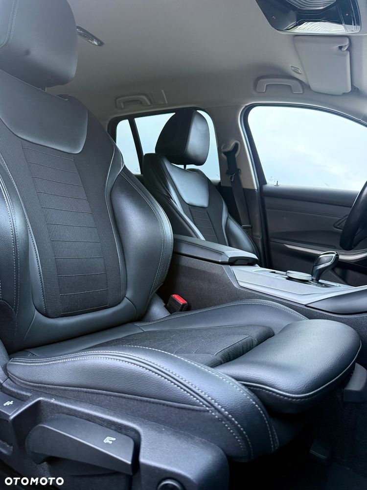 BMW Seria 3 - 26