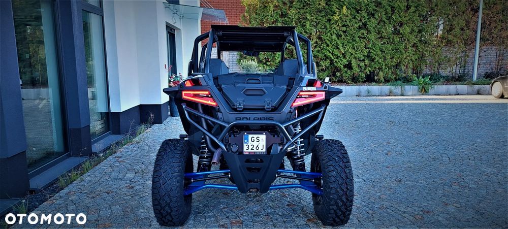 Polaris RZR - 8