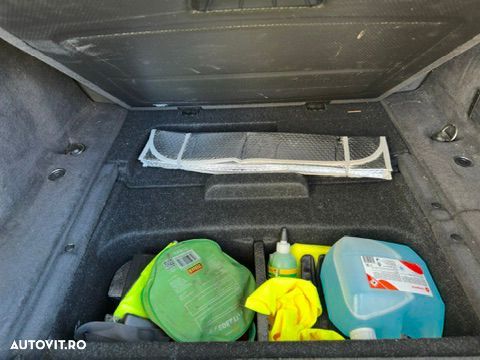 BMW Seria 3 318d Blue Performance - 27