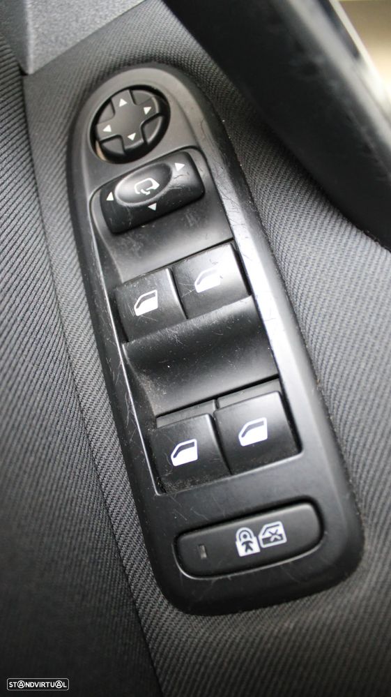 Peugeot 508 SW 1.6 e-HDi Allure 2-Tronic - 21