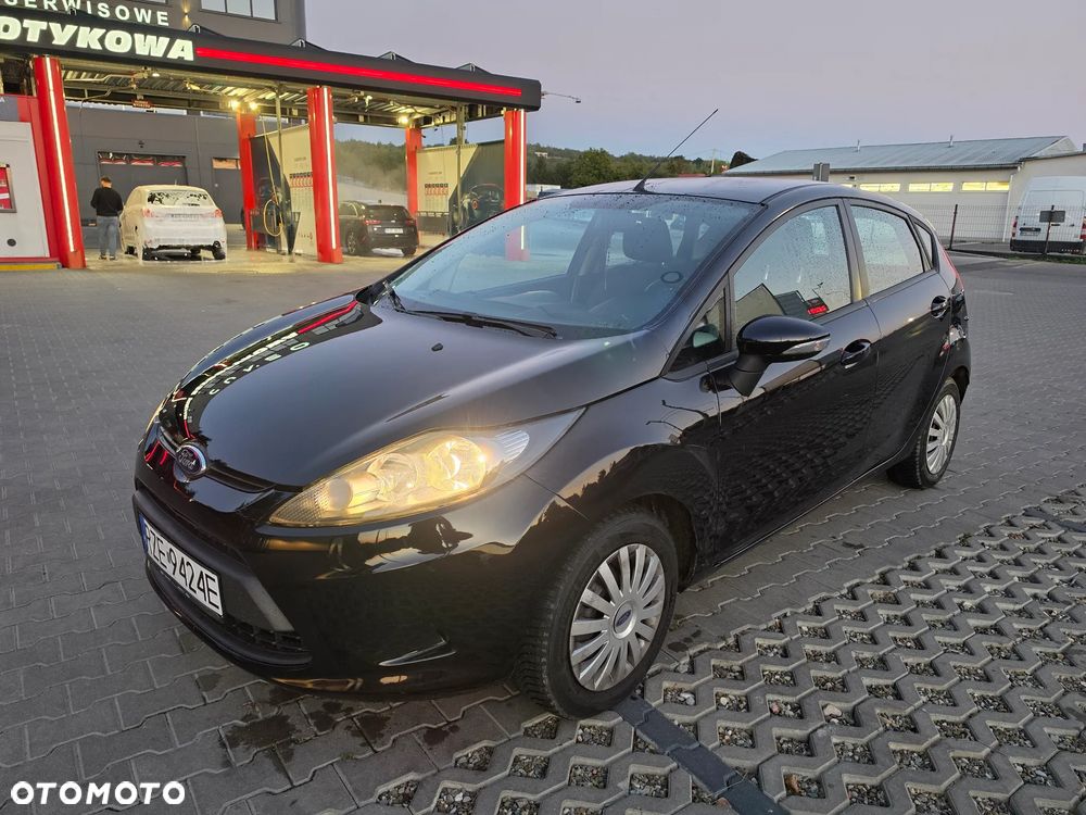 Ford Fiesta - 8