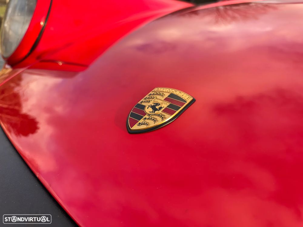 Porsche 911 Série G Carrera Coupé 3.2 - 23