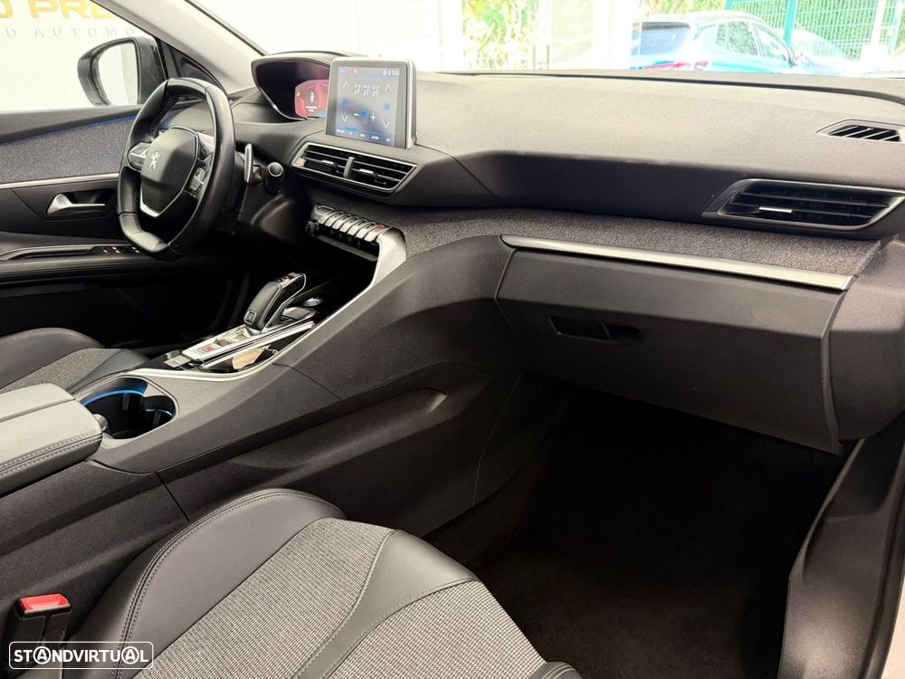 Peugeot 3008 1.2 PureTech Allure Pack EAT8 - 10