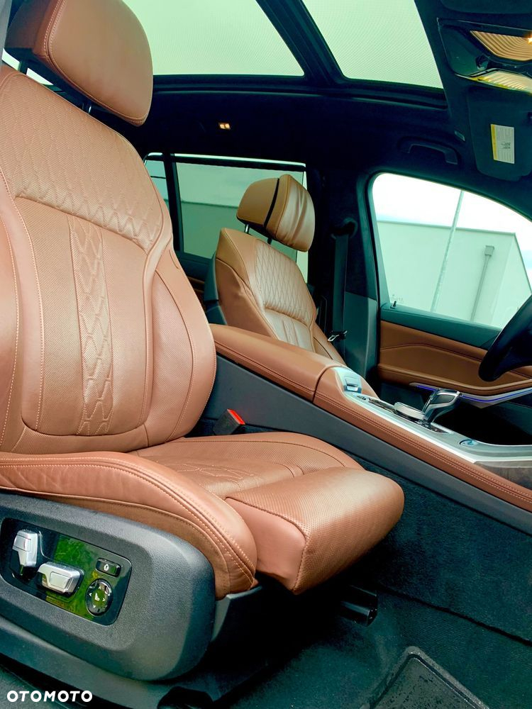 BMW X7 M50i sport - 7