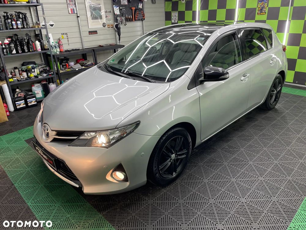 Toyota Auris - 15