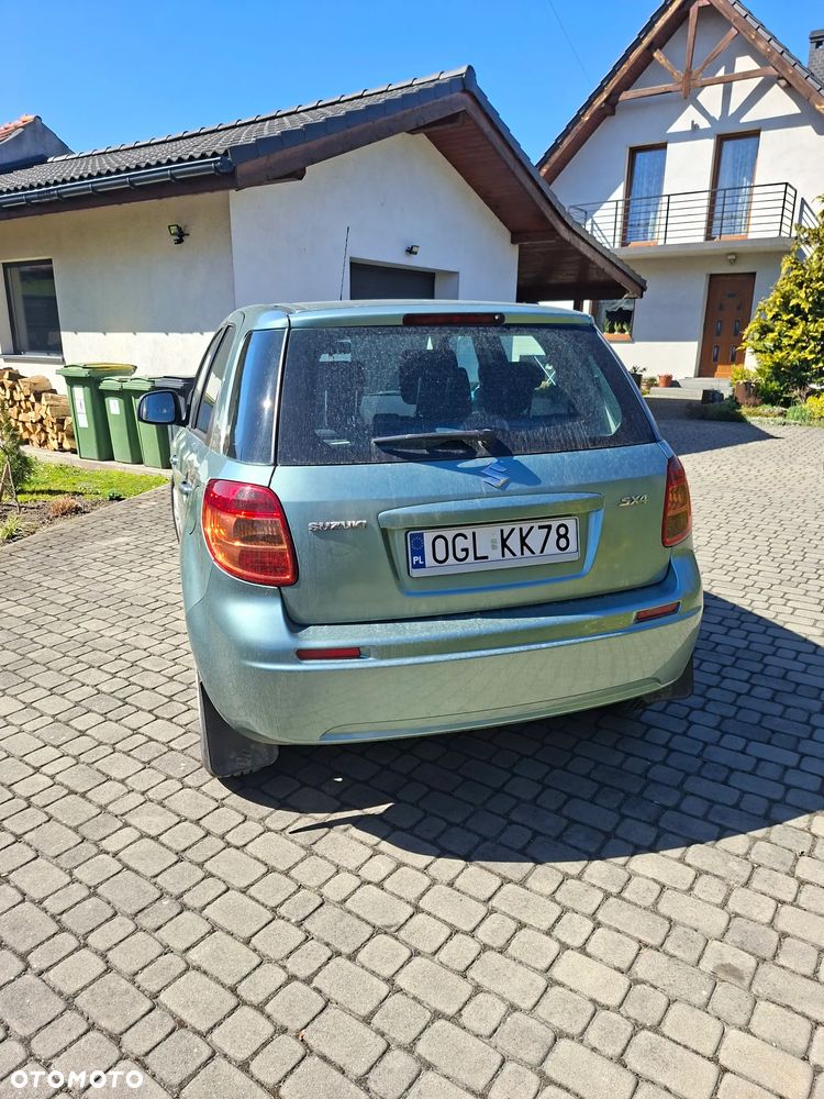 Suzuki SX4 - 3