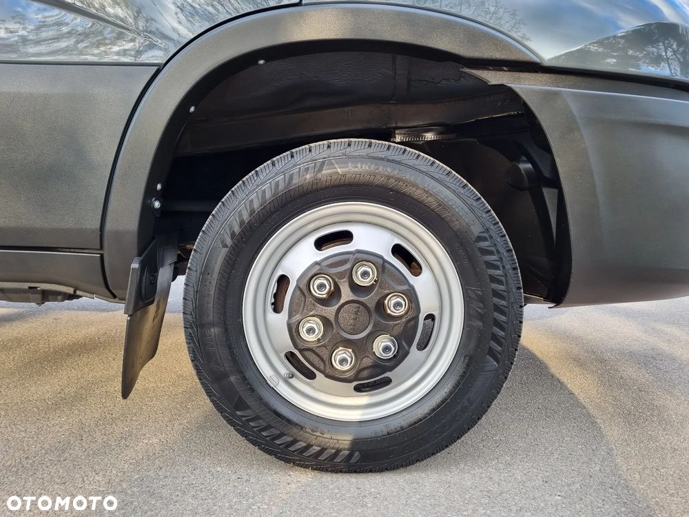 Iveco Daily 50-180 3.0 HPi 8-Palet 2 x Firanka + Winda Dhollandia 1000kg - 18