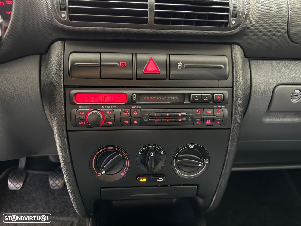 SEAT Leon 1.4 16V Confort JE+AC - 46
