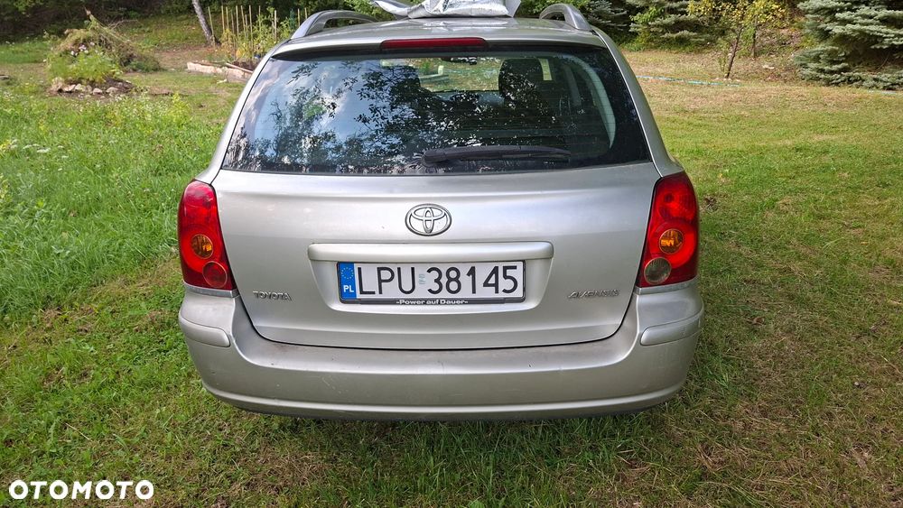 Toyota Avensis 1.8 VVT-i Sol - 3