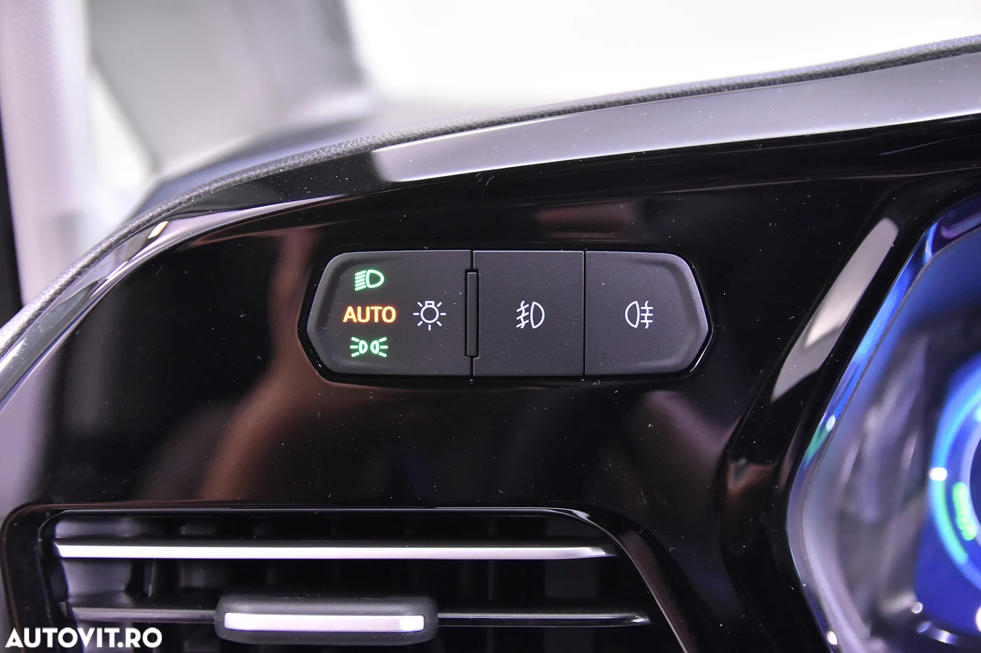 Ford Transit Connect - 13