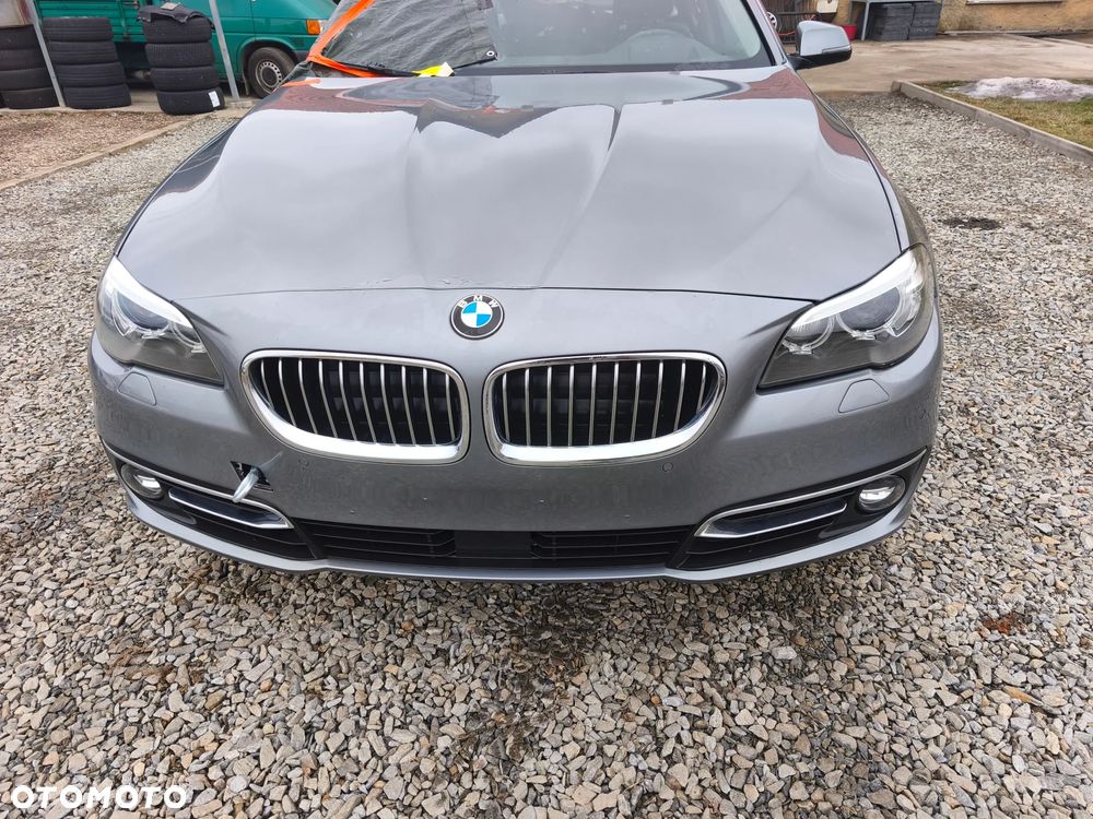 BMW Seria 5 530d Sport-Aut Luxury Line - 2