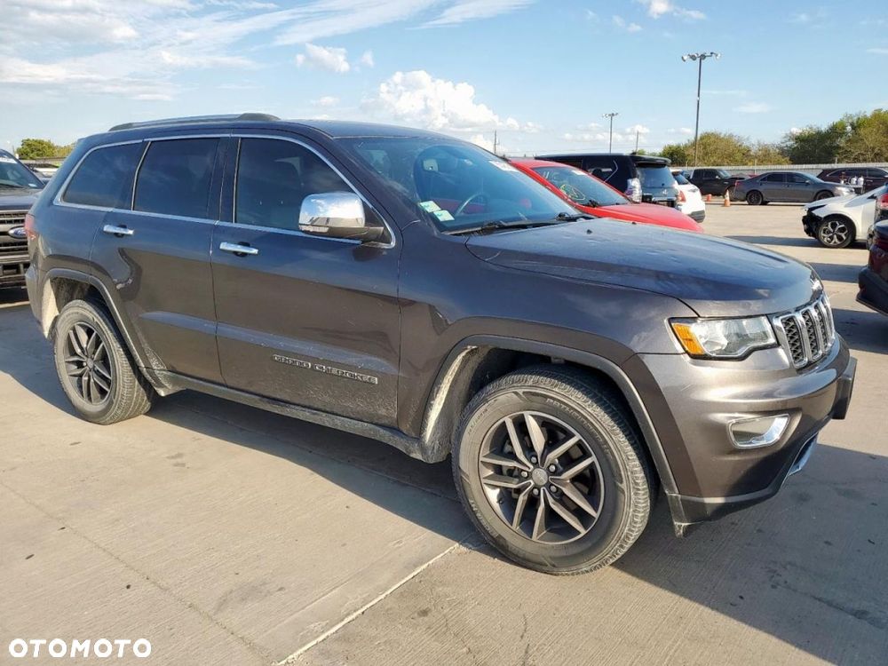 Jeep Grand Cherokee - 9