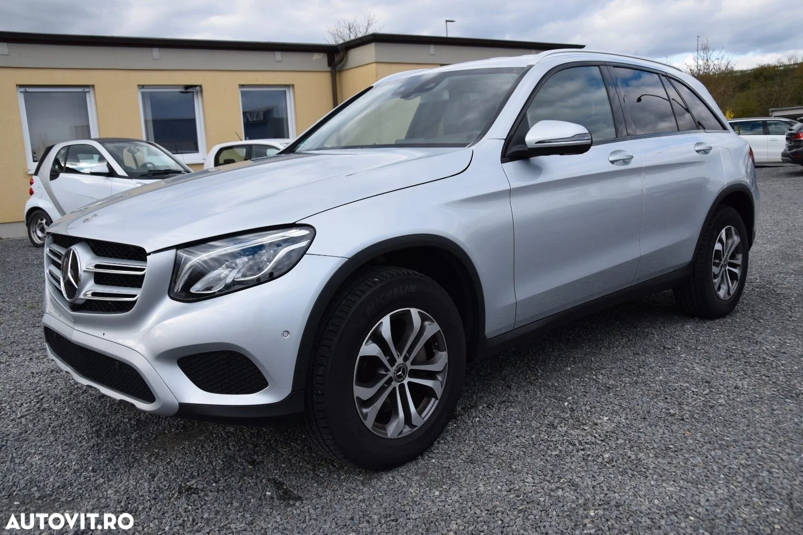Mercedes-Benz GLC 250 d 4Matic 9G-TRONIC AMG Line - 4