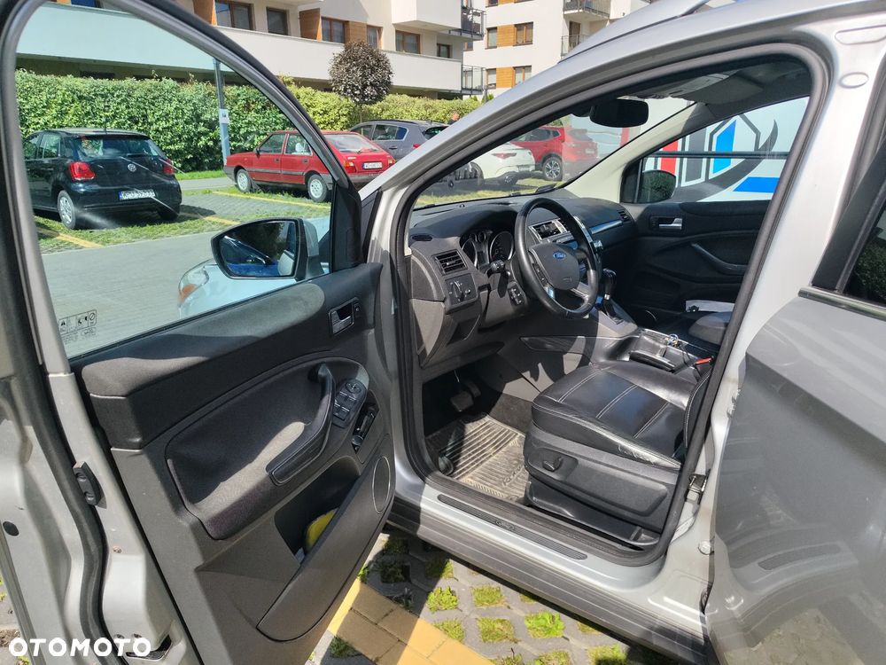 Ford Kuga 2.5 Titanium - 28