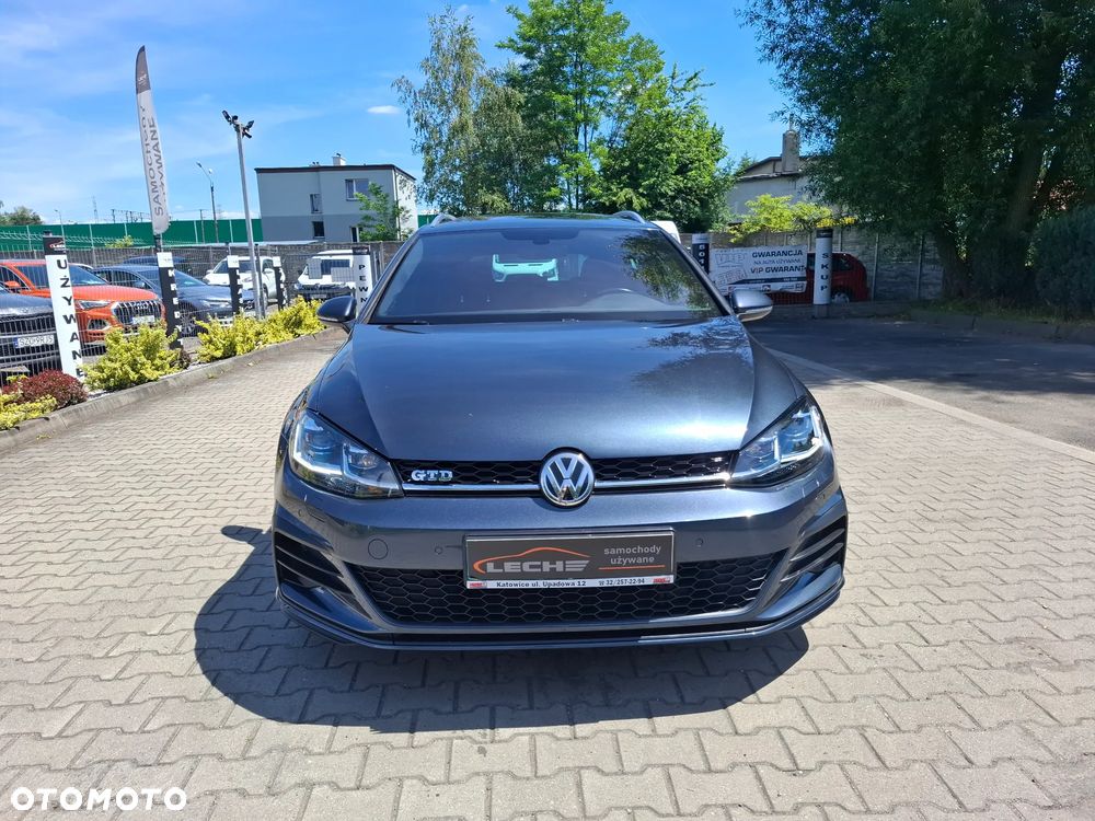 Volkswagen Golf - 4