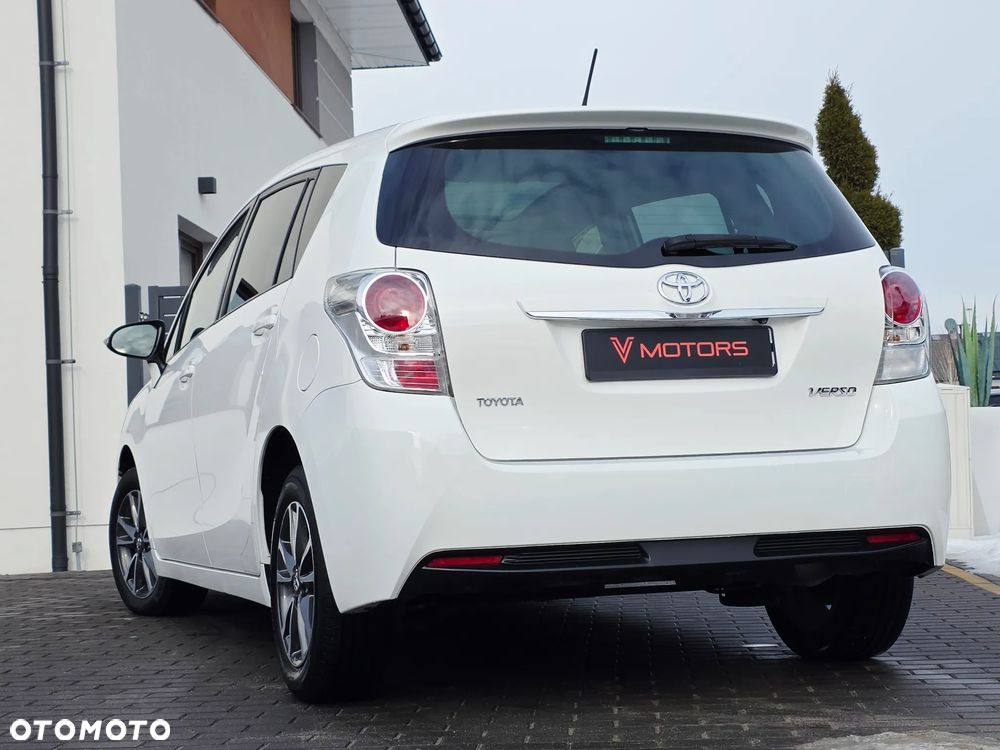 Toyota Verso 1.6 D-4D Premium - 26