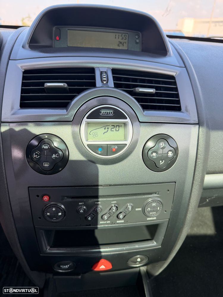 Renault Mégane CC 1.5 dCi Privilège Luxe - 13