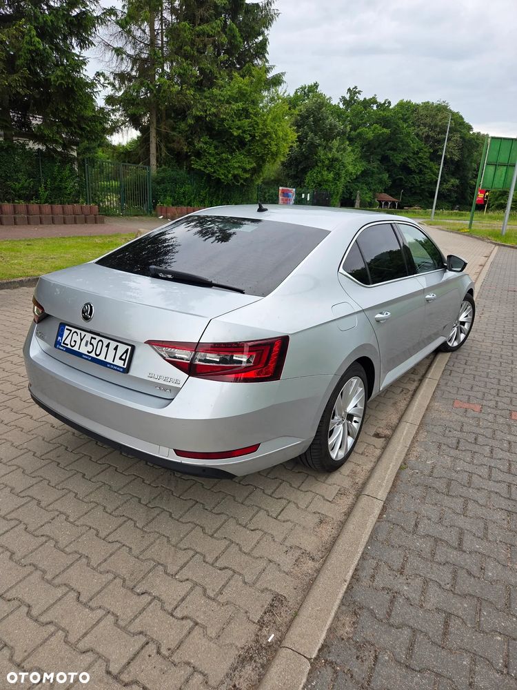 Skoda Superb 2.0 TDI SCR 4x4 Style DSG - 7