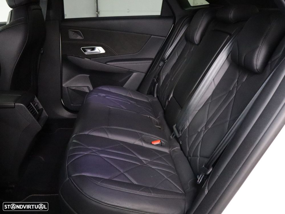 DS DS7 Crossback E-Tense Performance Line EAT8 - 7
