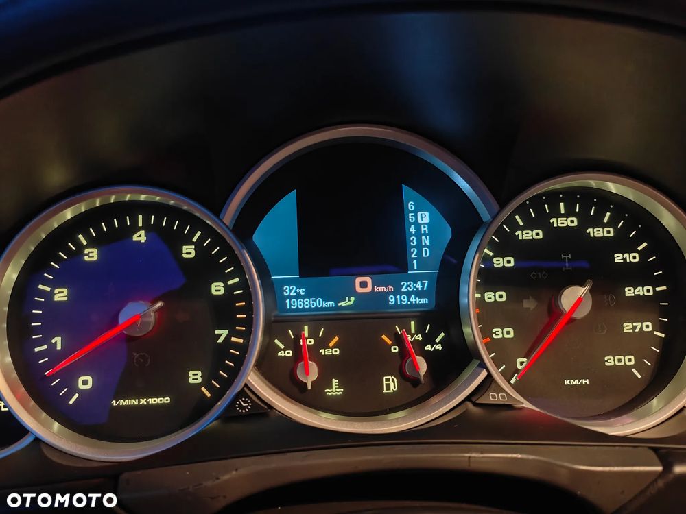 Porsche Cayenne Turbo - 9