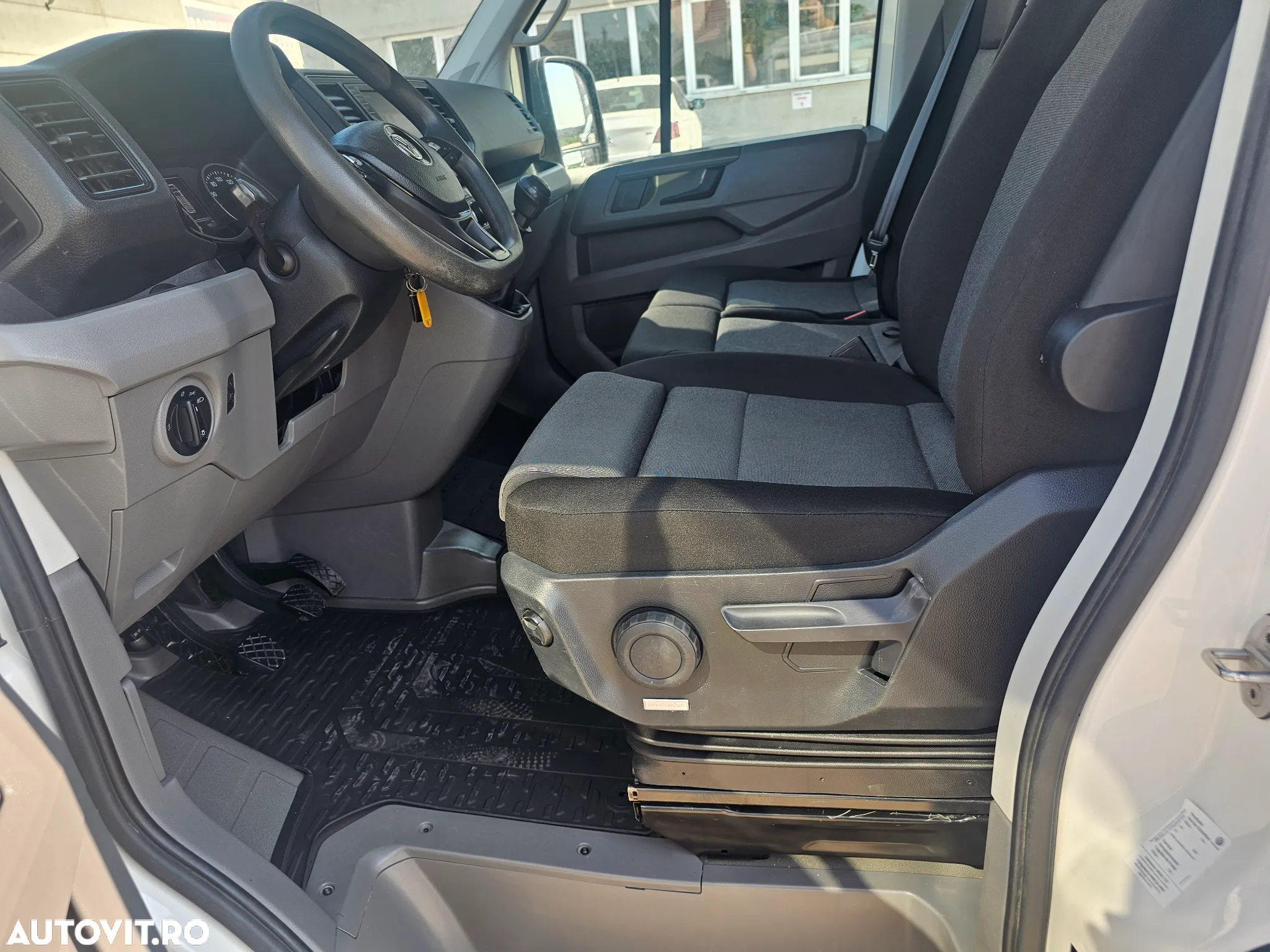 Volkswagen CRAFTER L4H3 2.0 tdi 140cp - 13