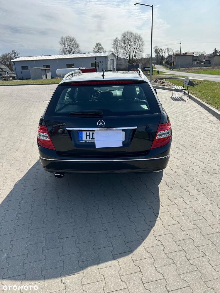 Mercedes-Benz Klasa C 220 CDI DPF Automatik BlueEFFICIENCY Avantgarde - 4