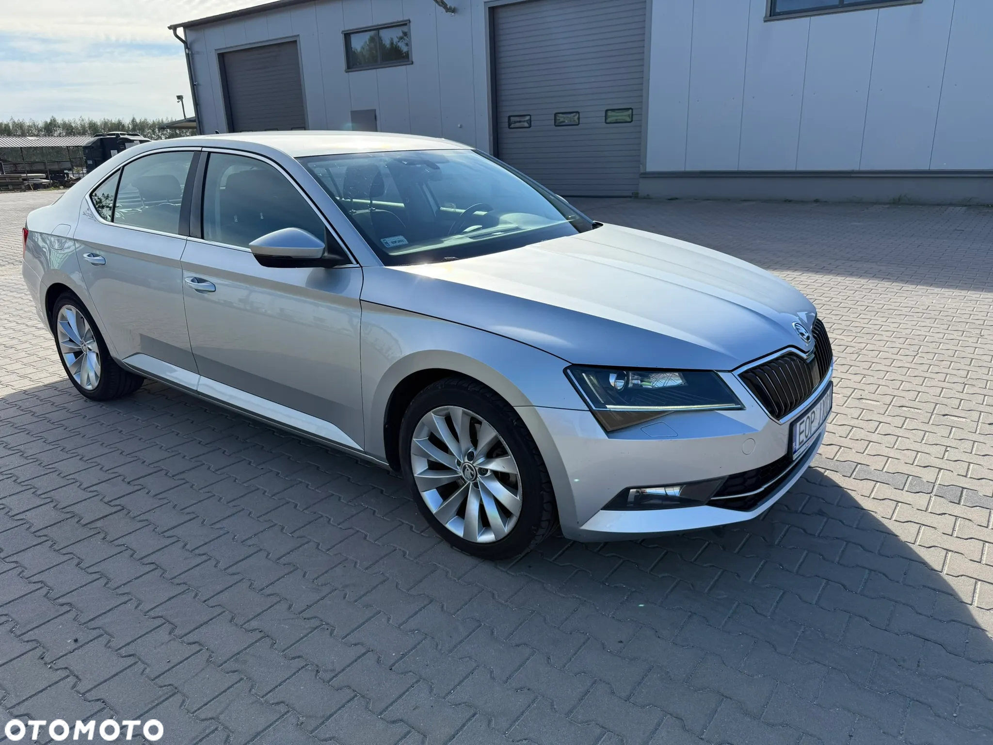 Skoda Superb 2.0 TDI Style - 2