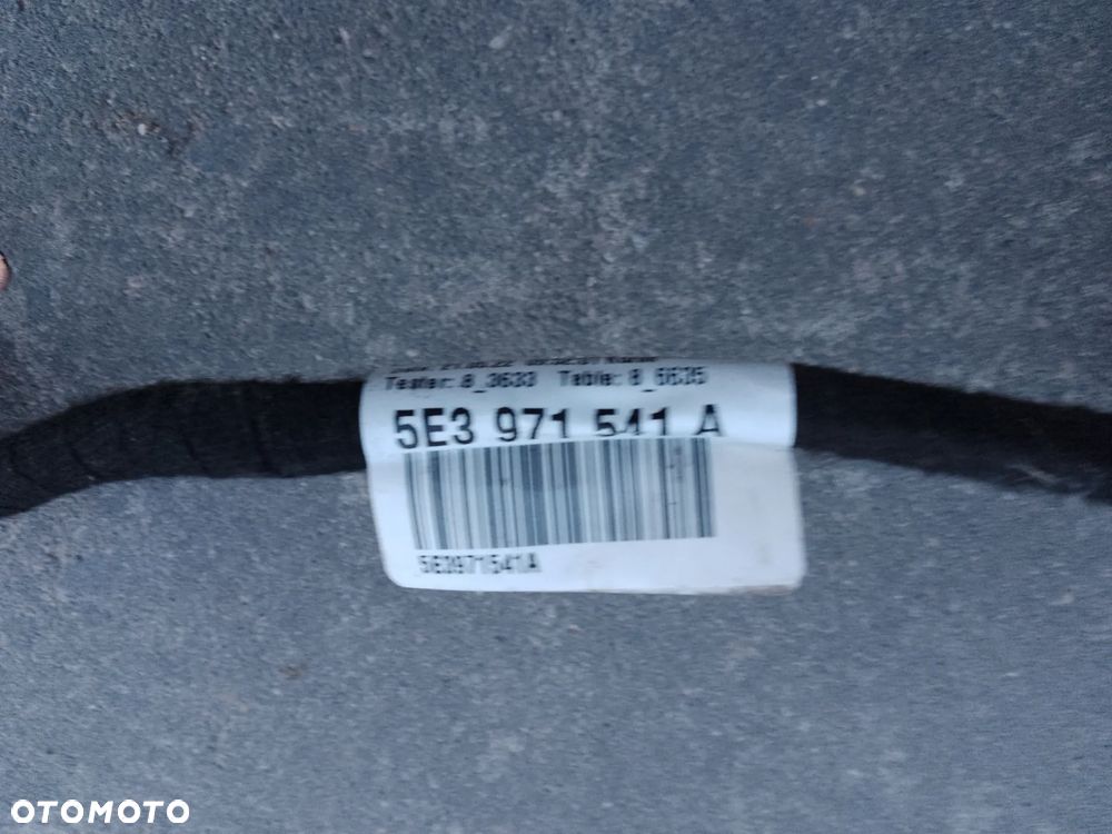 SKODA OCTAVIA 4 IV 5E3 HAK ELEKTRYCZNY 5E3803881A - 5