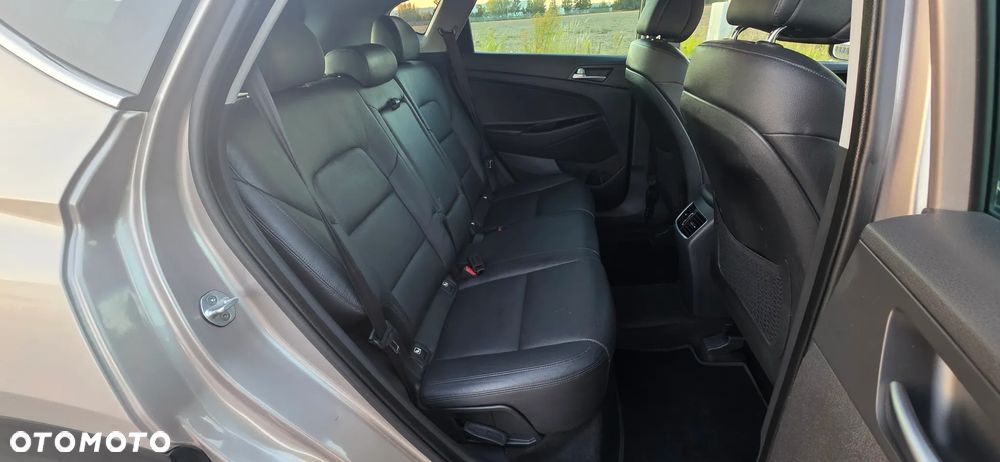 Hyundai Tucson blue 1.7 CRDi 2WD Advantage - 16