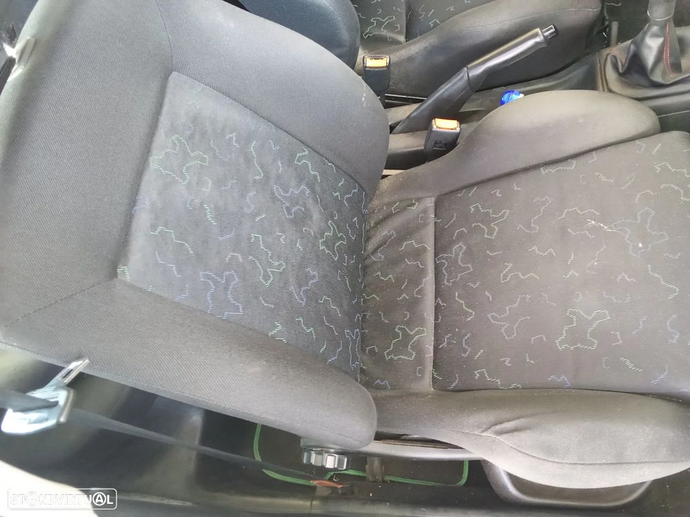 VW Golf 1.4 CL - 12