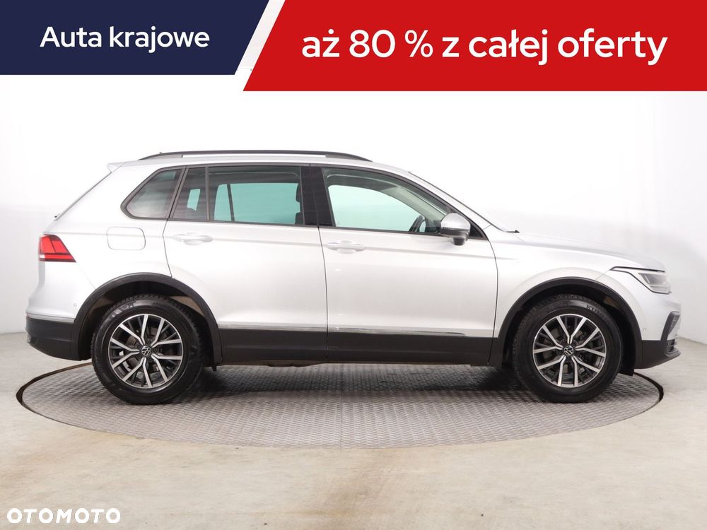 Volkswagen Tiguan - 8