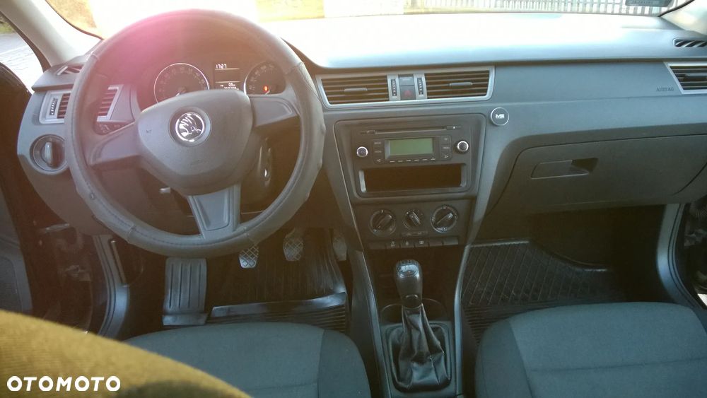 Skoda RAPID - 12