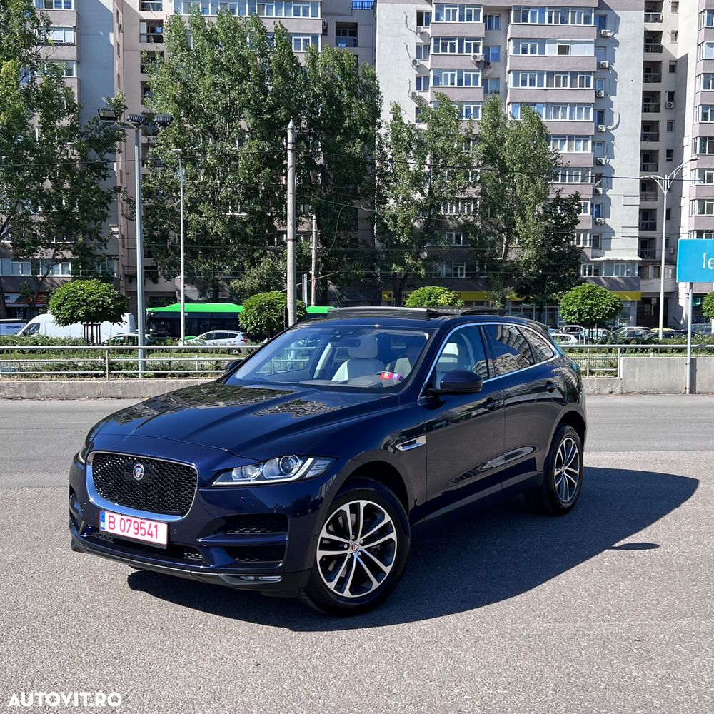 Jaguar F-Pace 30t AWD Portfolio - 12